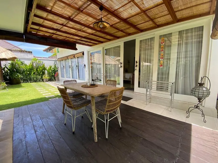 סמיניאק Villa Dharsan
