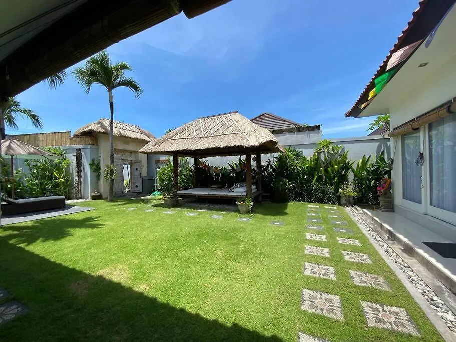 סמיניאק Villa Dharsan