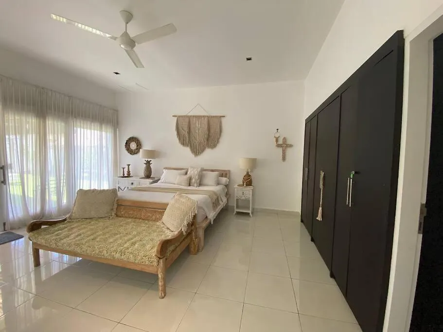 Villa Dharsan Seminyak 0*,  Indonesien